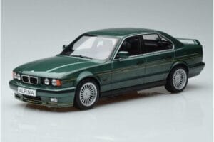 BMW Alpina B10 4.6 E34 Green MCG 1:18