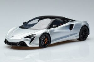 McLaren Artura Coupe Silver GT Spirit 1:18