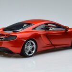 McLaren McLaren MP4-12C Coupe With Stig Top Gear Figurine Minichamps 1:18 1:18 Diecast