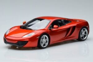 McLaren MP4-12C Coupe With Stig Top Gear Figurine Minichamps 1:18