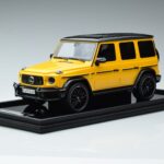 Mercedes Mercedes AMG G63 W463 Yellow MotorHelix 1:18 1:18 Resin