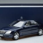 Mercedes Mercedes AMG S55 W220 Sedan Blue Norev 1:18 1:18 Diecast
