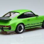 Porsche Porsche 911 3.2 Carrera Coupe Lime Green GT Spirit 1:18 1:18 Resin