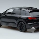 Volkswagen Volkswagen Touareg CR Black FAW 1:18 1:18 Diecast
